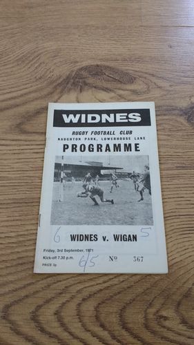 Widnes v Wigan Sept 1971 Rugby League Programme