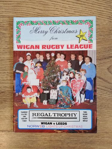 Wigan v Leeds Dec 1989 Regal Trophy Rugby League Programme
